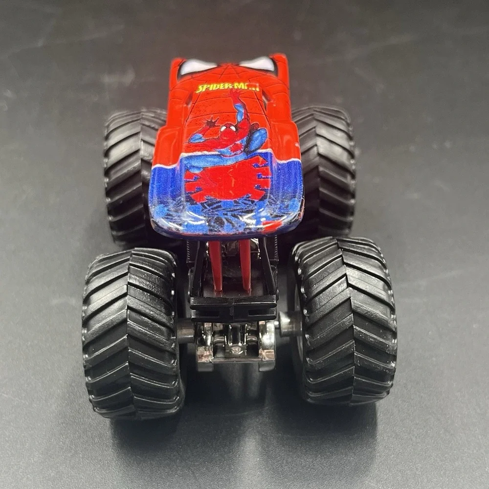 Hot Wheels Monster Jam Spiderman and Superman DC Comics‎ 1:64
